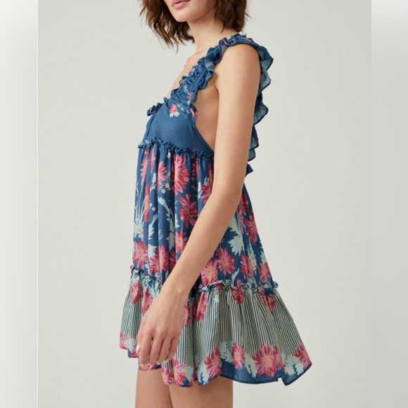 FREE PEOPLE Bali Wild Daisy Slip /
Stellar Combo size Medium - Picture 5 of 14